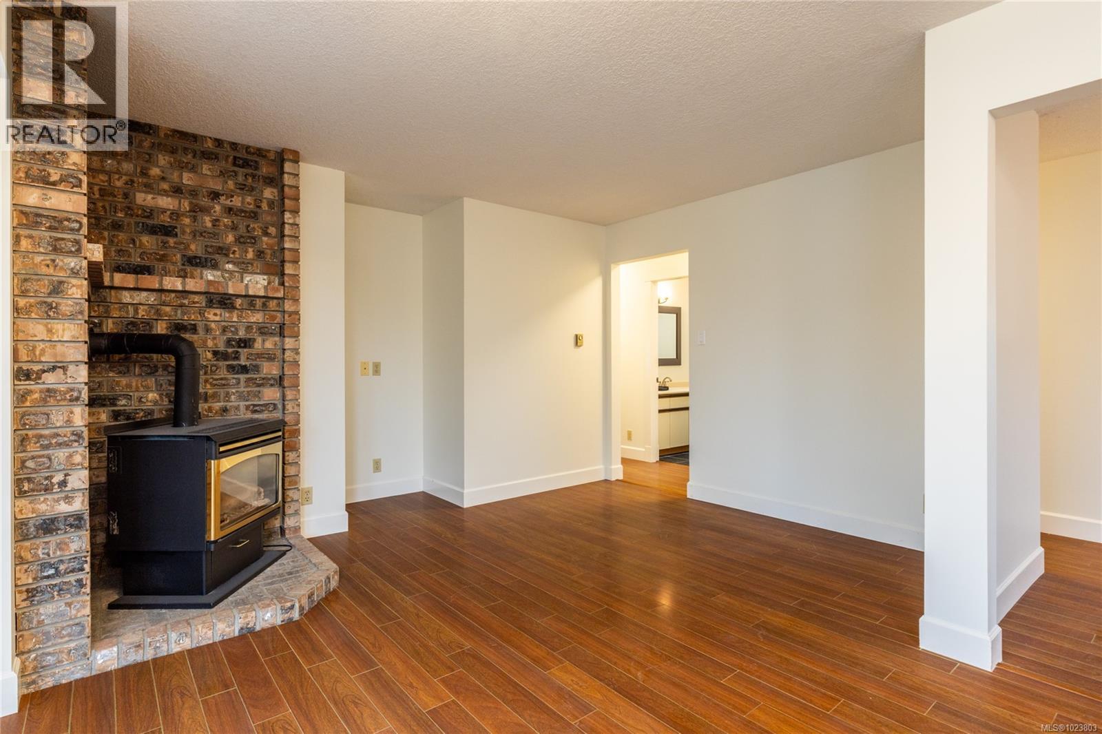 2585 Quill Dr, Nanaimo