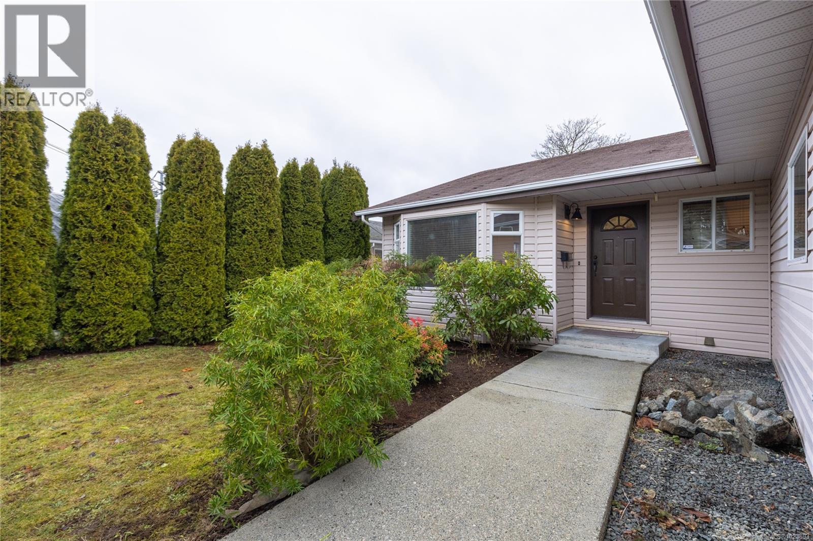 2585 Quill Dr, Nanaimo
