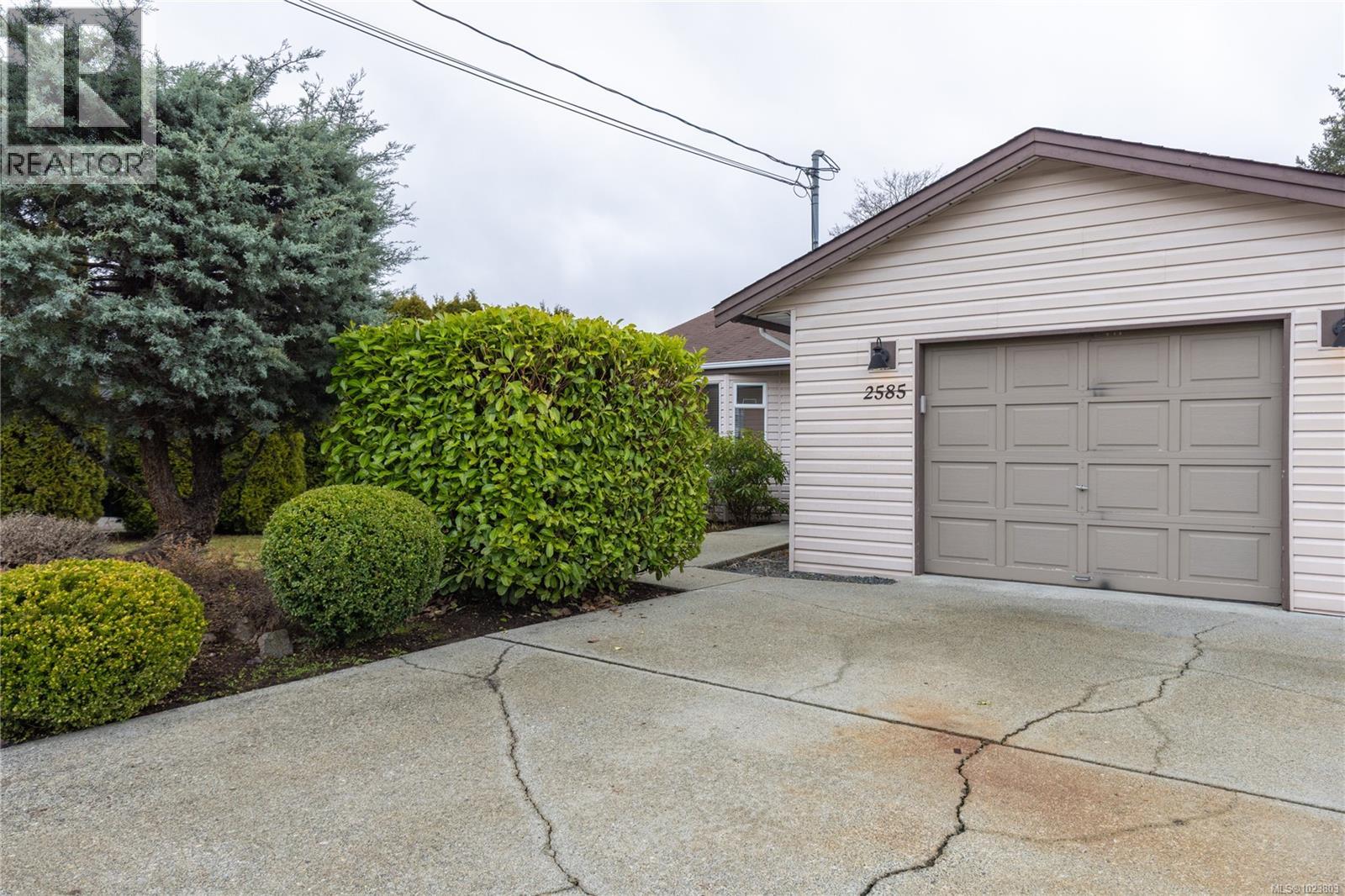 2585 Quill Dr, Nanaimo
