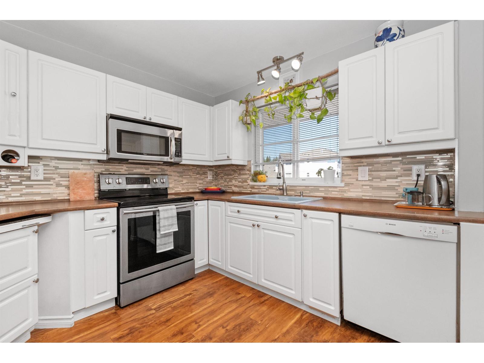 18 5915 VEDDER ROAD, Garrison Crossing, Chilliwack