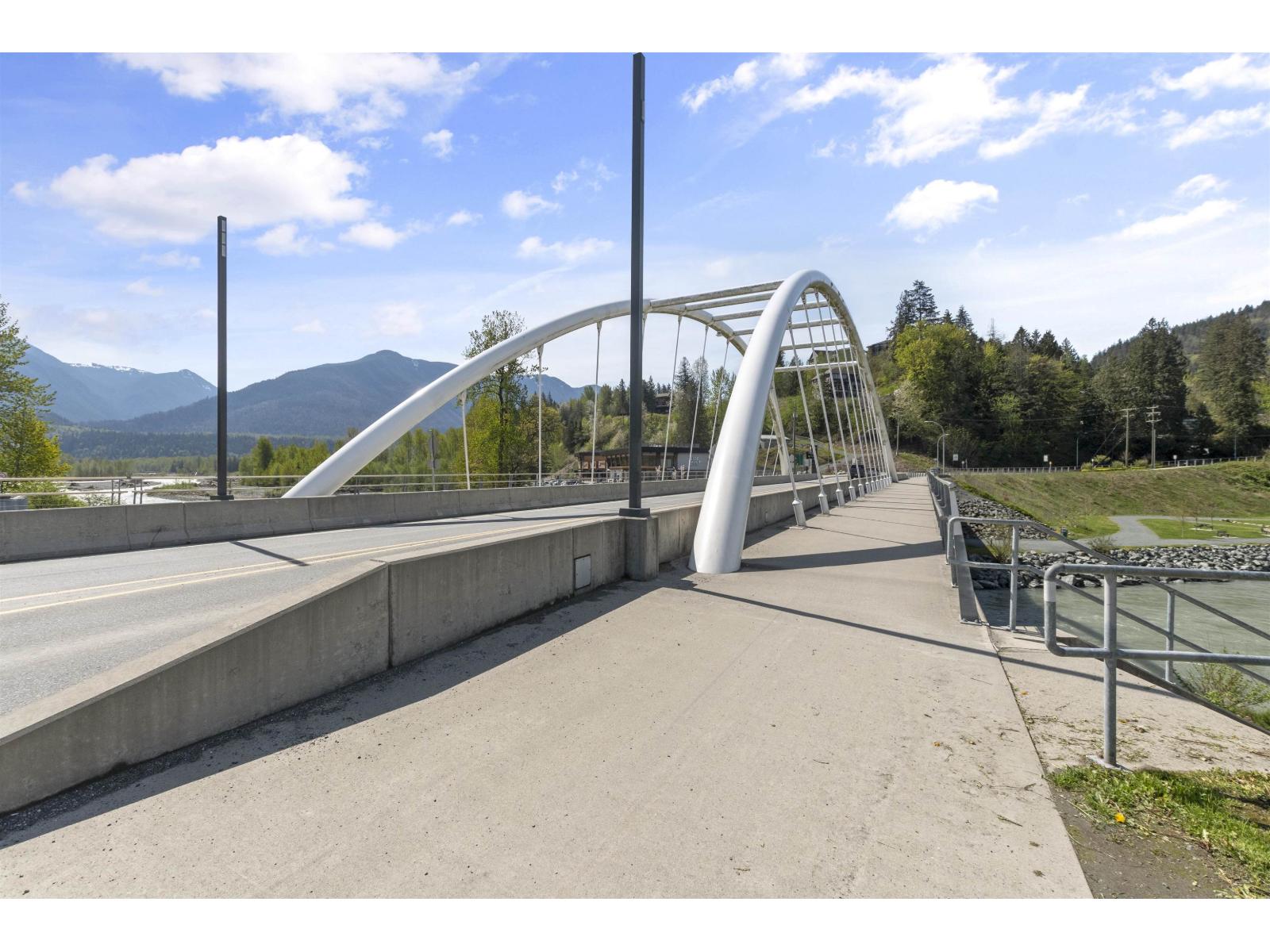 18 5915 VEDDER ROAD, Garrison Crossing, Chilliwack