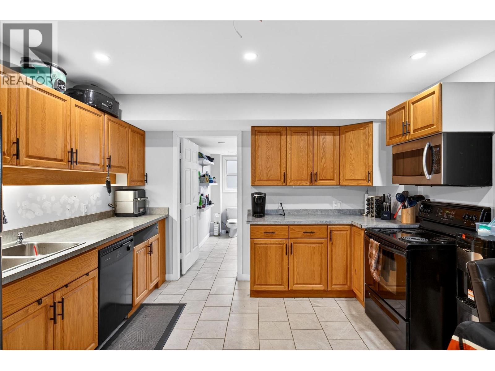  2848 Lower Glenrosa Road, West Kelowna