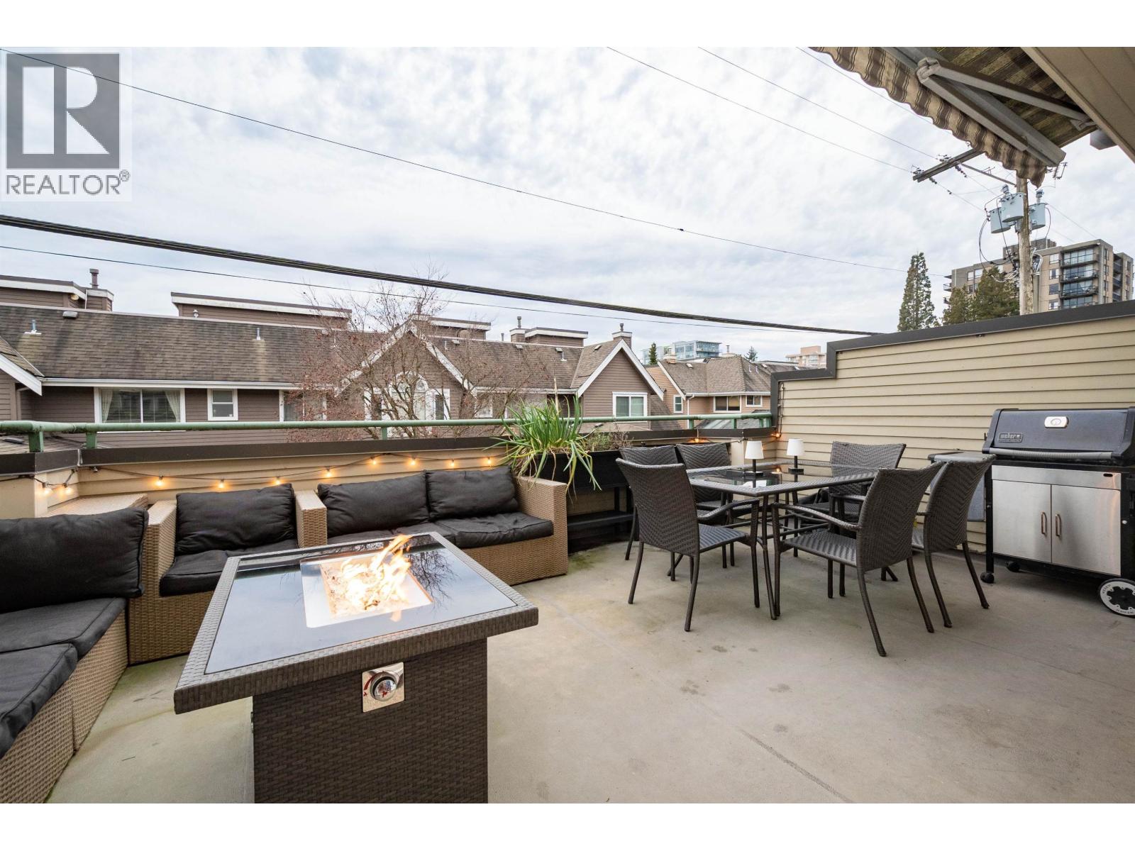 5 229 E 8TH STREET, North Vancouver