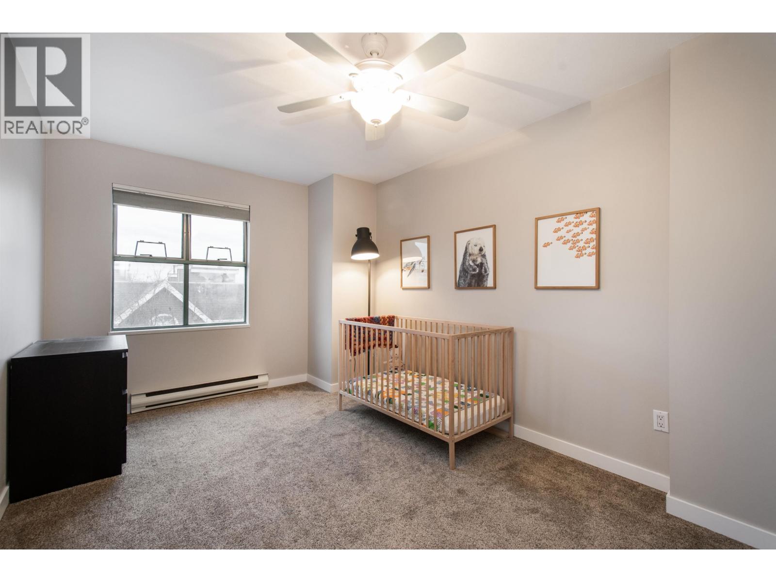 5 229 E 8TH STREET, North Vancouver