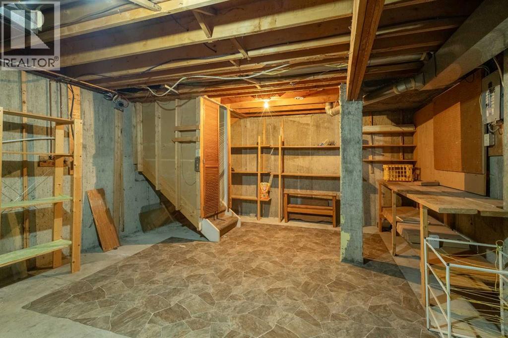 Single Family House 5 Level for Sale in   Dalhousie Drive Dalhousie Calgary 