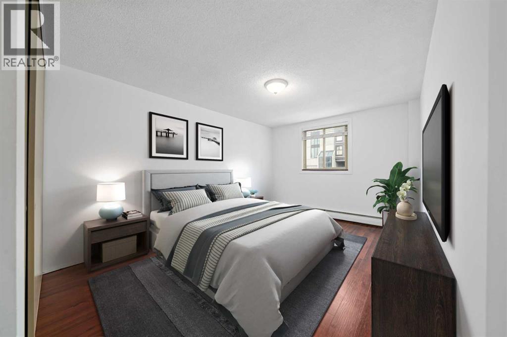 Single Family House for Sale in    Avenue NW Hillhurst Calgary 