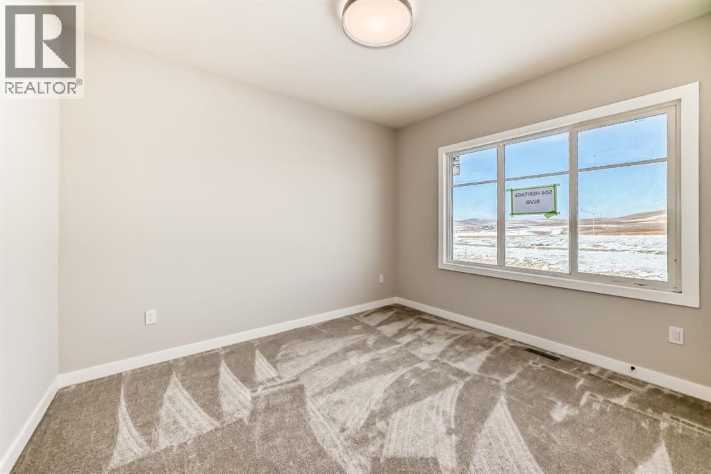 504 Heritage Boulevard, Cochrane