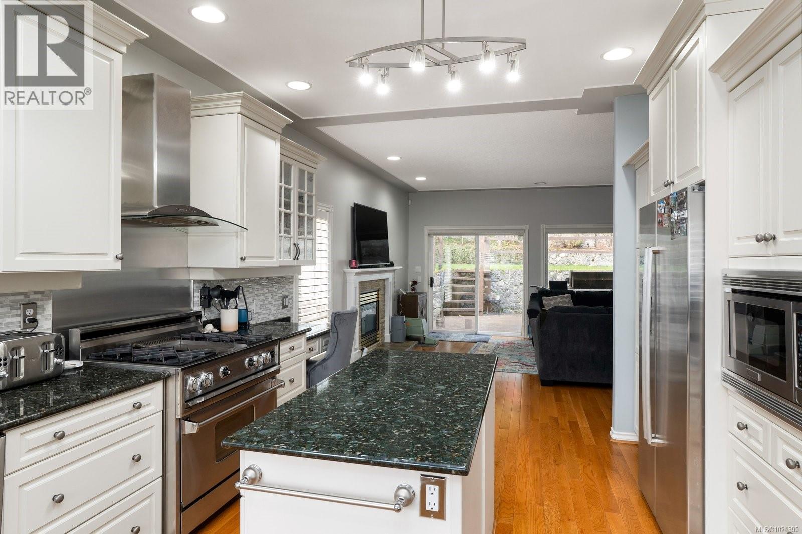  4652 Boulderwood Drive, Saanich