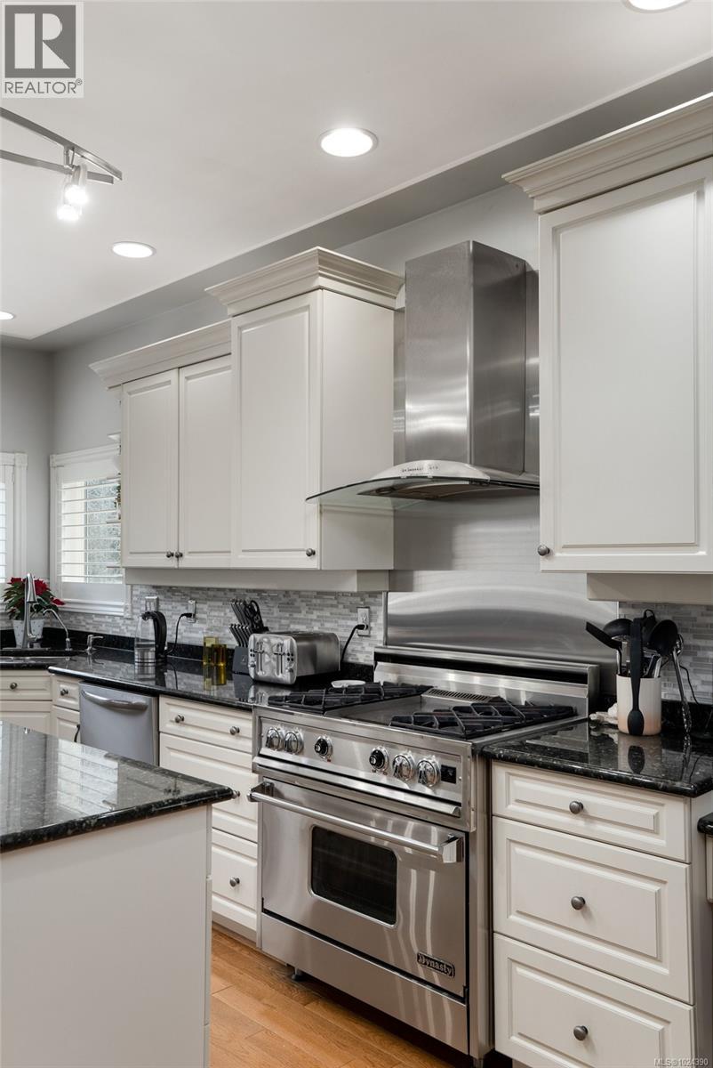  4652 Boulderwood Drive, Saanich