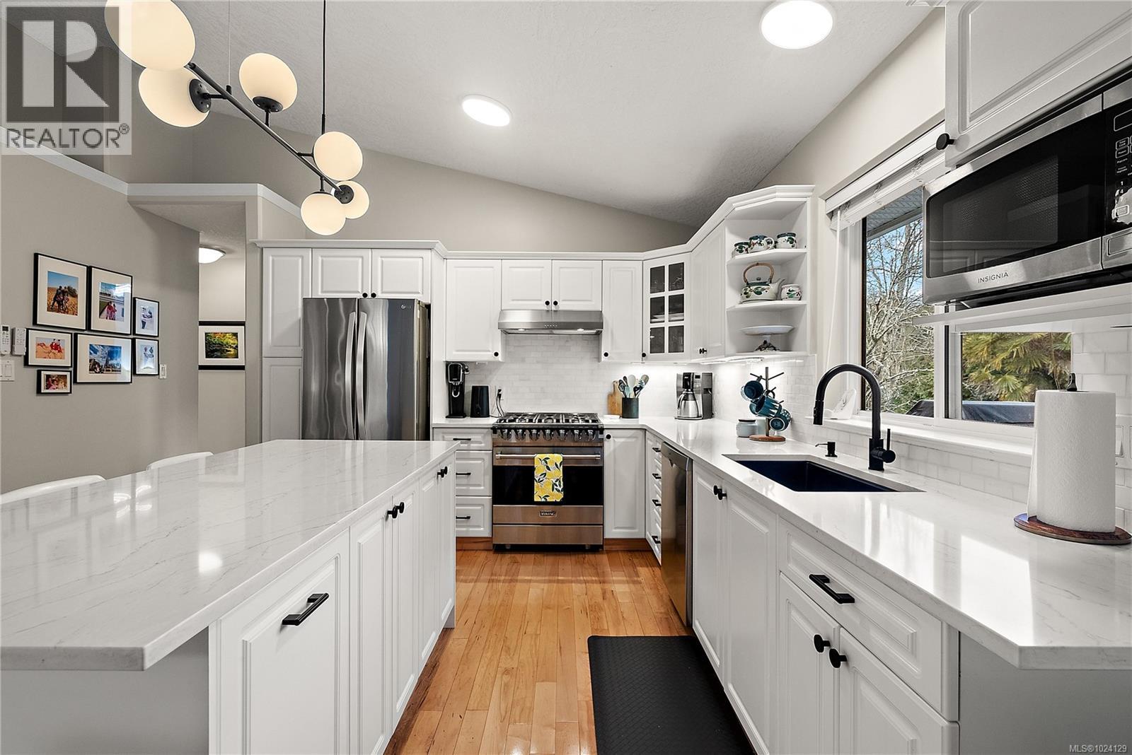  3574 Kelly Dawn Place, Langford