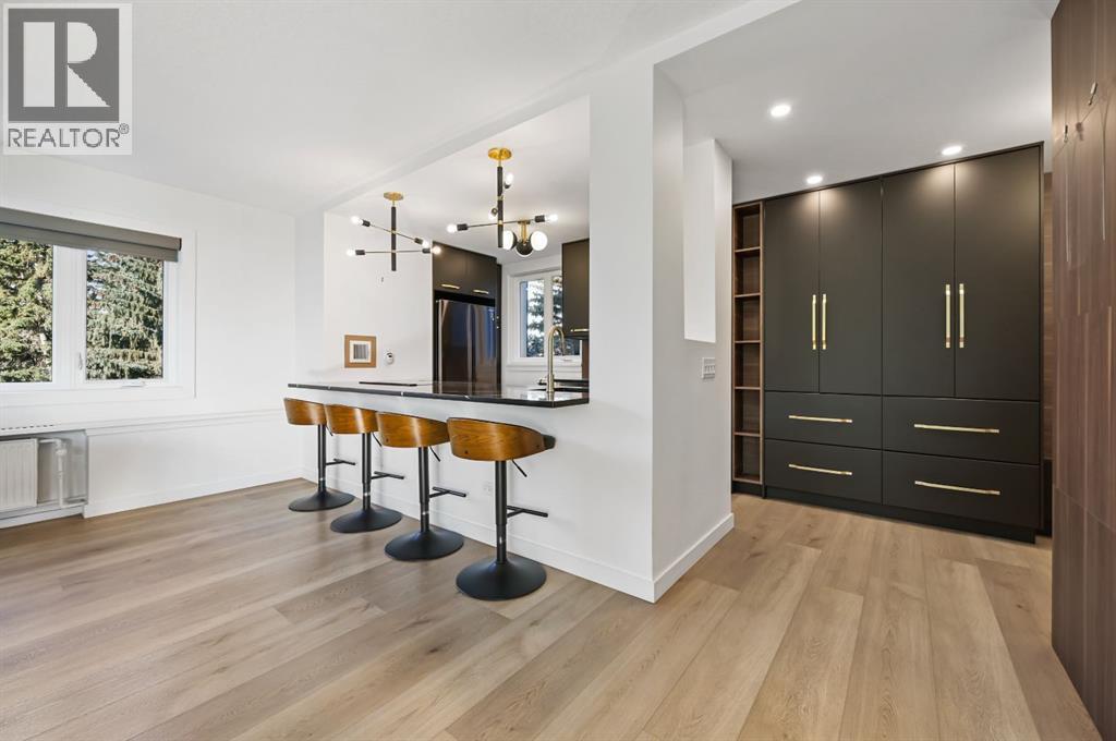 Single Family House for Sale in   Rideau Place SW Rideau Park Calgary 