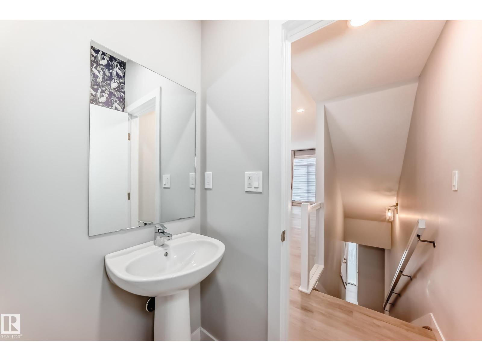 #30 50 EBONY BV, Sherwood Park