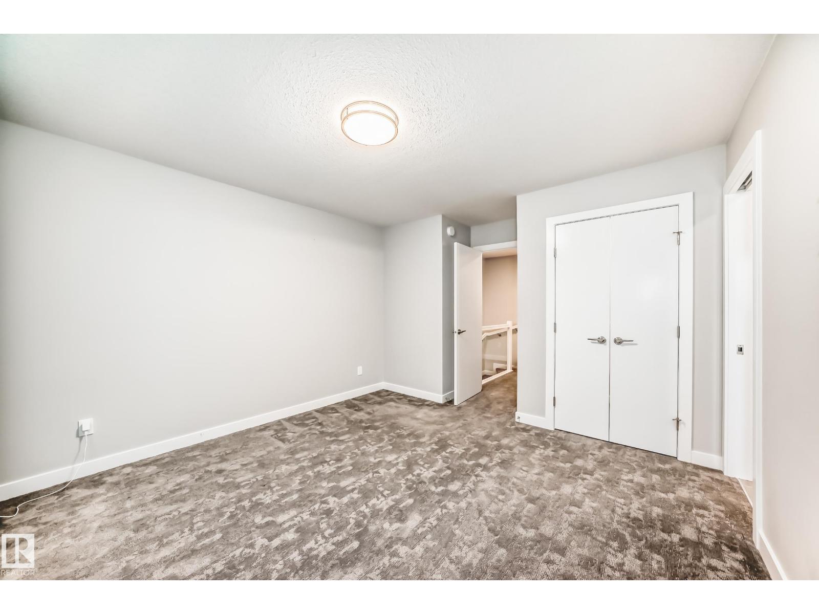 #30 50 EBONY BV, Sherwood Park