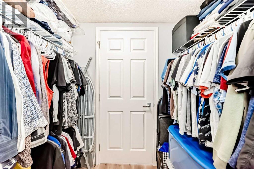 Single Family House for Sale in    Avenue NE Whitehorn Calgary 