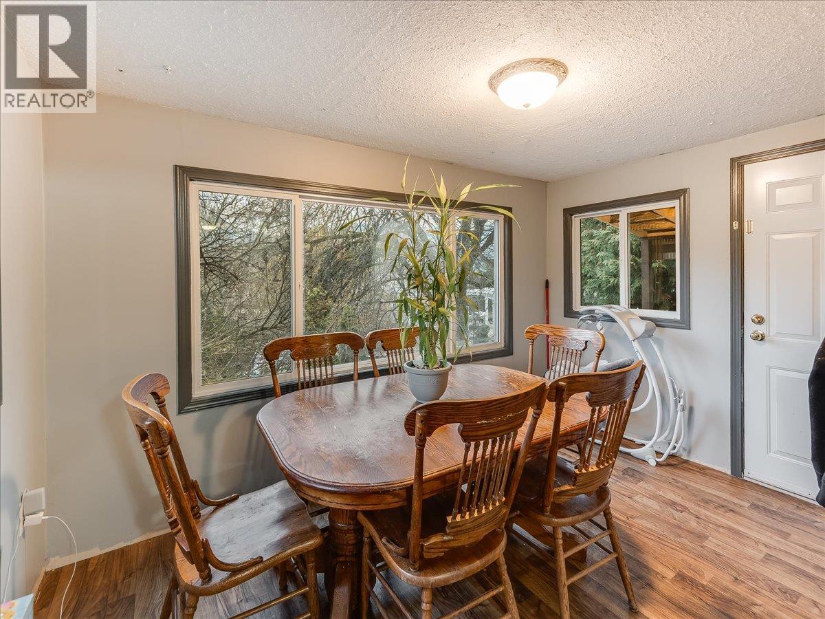 29 Kootenay Avenue N, Fruitvale