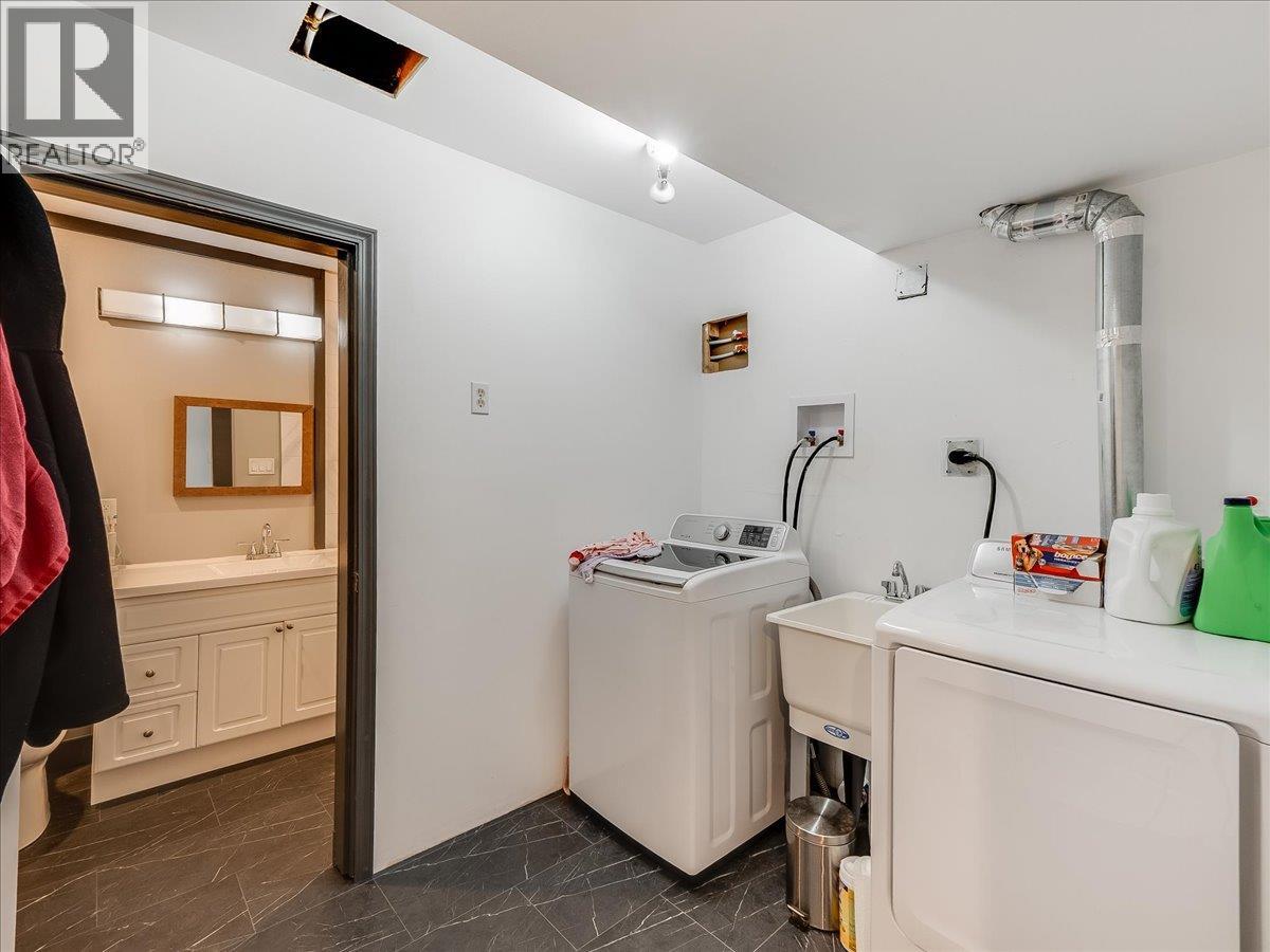 29 Kootenay Avenue N, Fruitvale