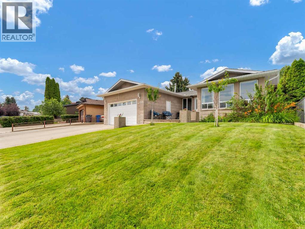 Single Family House Bungalow for Sale in   Avenue SE Connaught Medicine Hat 