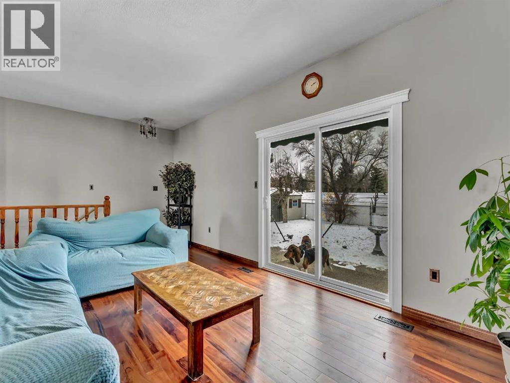 Single Family House Bungalow for Sale in   Avenue SE Connaught Medicine Hat 