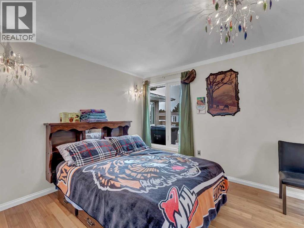 Single Family House Bungalow for Sale in   Avenue SE Connaught Medicine Hat 