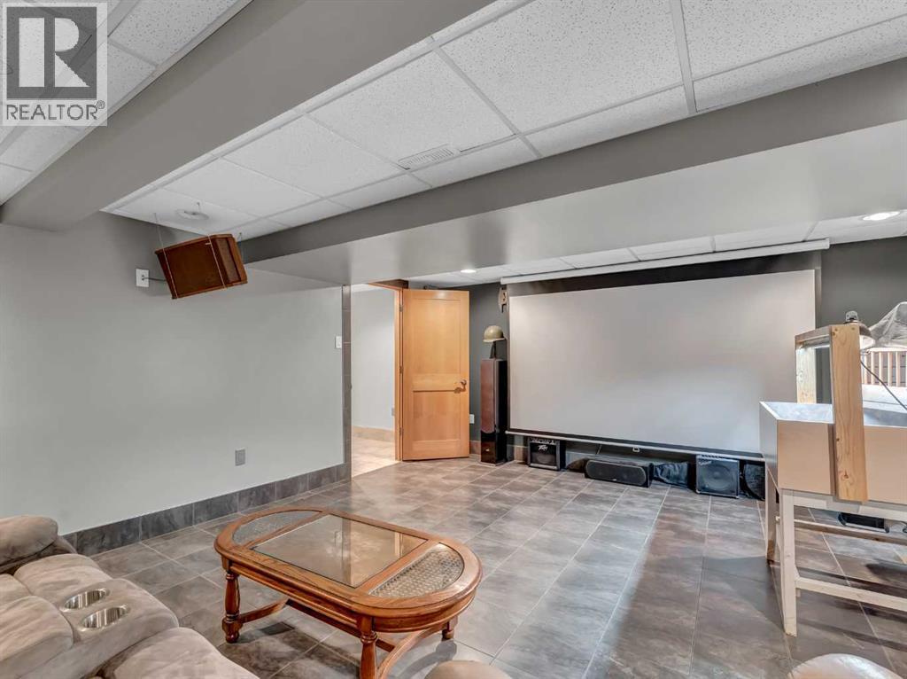 Single Family House Bungalow for Sale in   Avenue SE Connaught Medicine Hat 