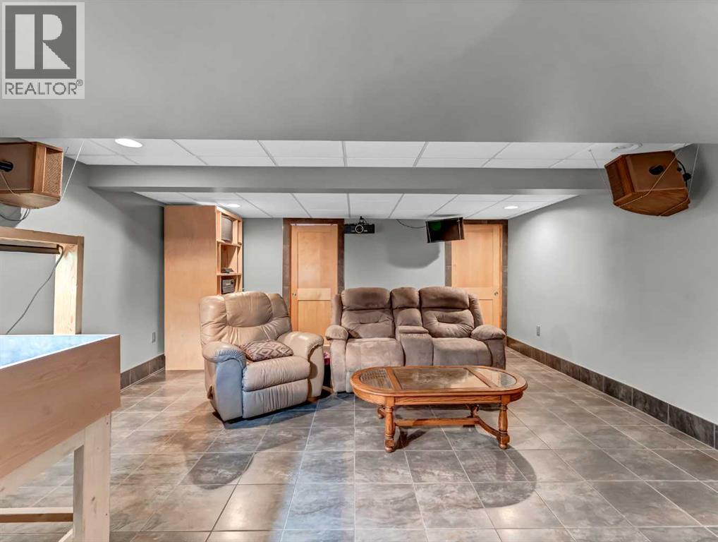 Single Family House Bungalow for Sale in   Avenue SE Connaught Medicine Hat 