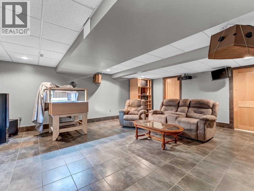 Single Family House Bungalow for Sale in   Avenue SE Connaught Medicine Hat 