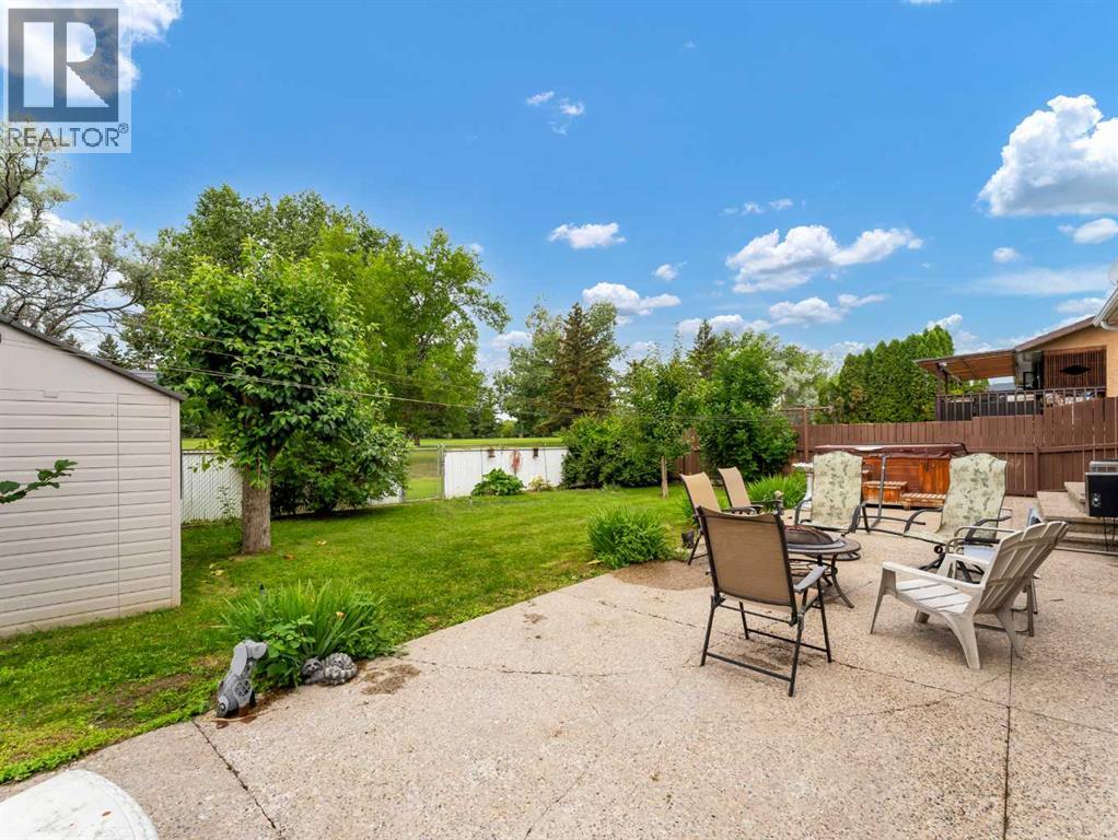 Single Family House Bungalow for Sale in   Avenue SE Connaught Medicine Hat 