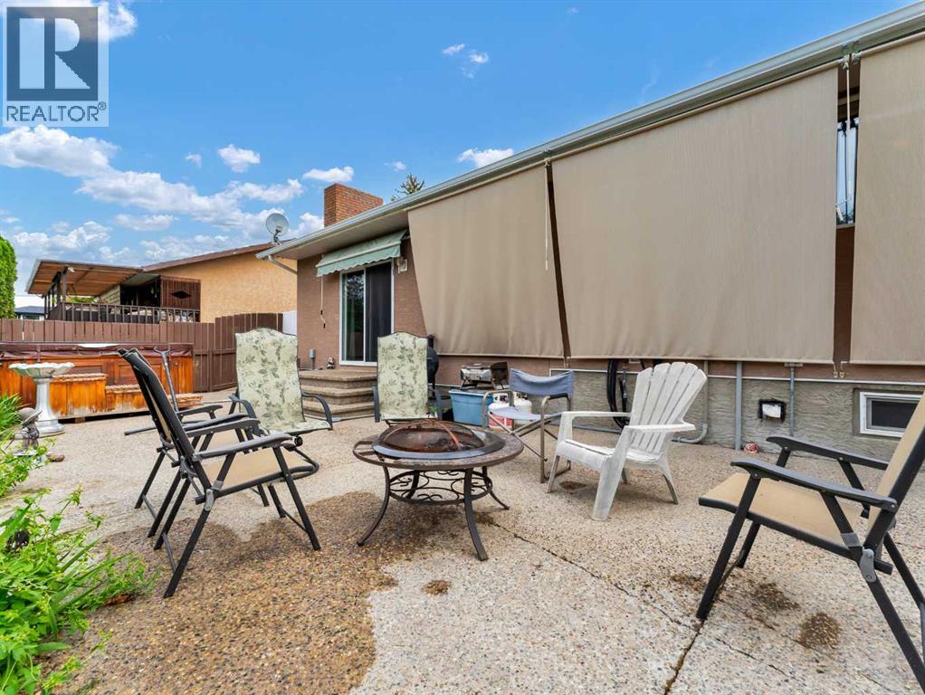 Single Family House Bungalow for Sale in   Avenue SE Connaught Medicine Hat 