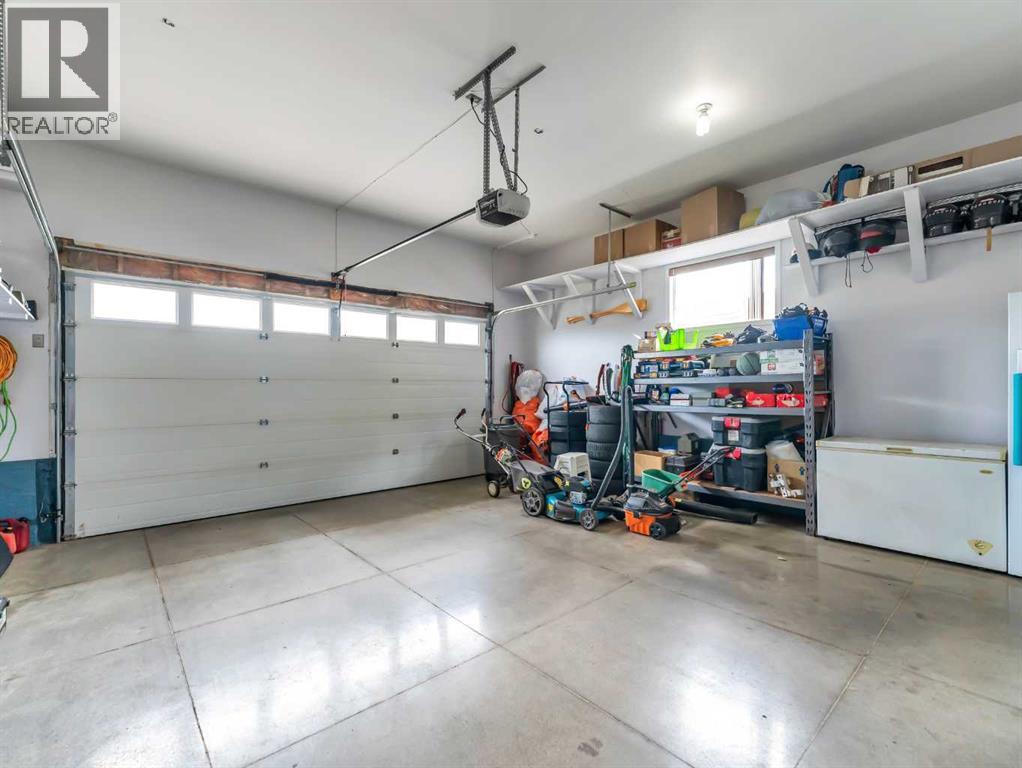 Single Family House Bungalow for Sale in   Avenue SE Connaught Medicine Hat 