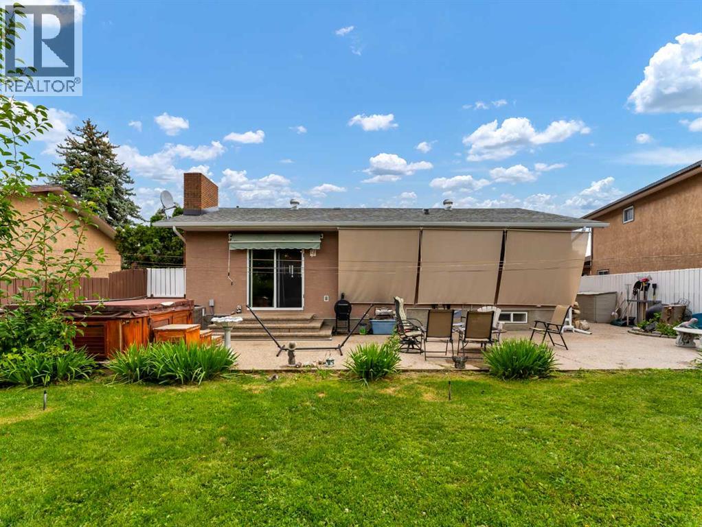 Single Family House Bungalow for Sale in   Avenue SE Connaught Medicine Hat 