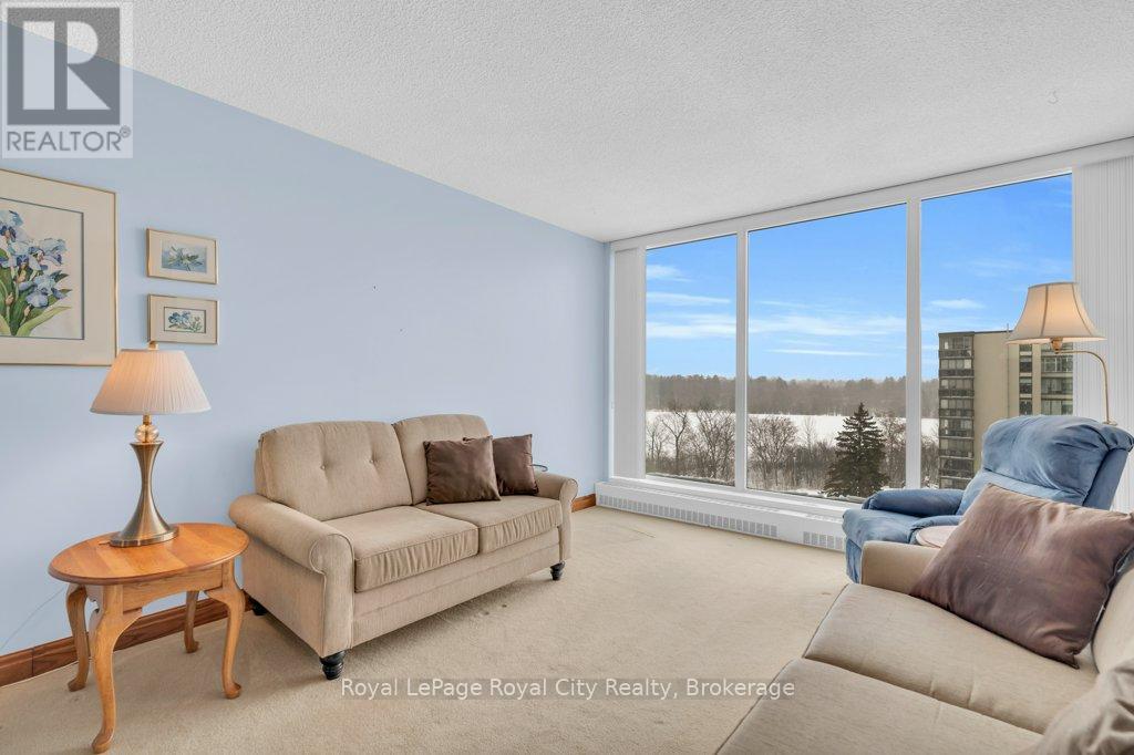 19 Woodlawn Road East 614