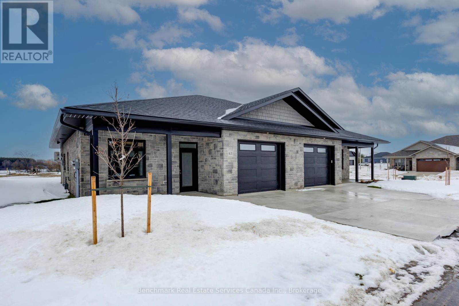 63 CAVALIER CRESCENT