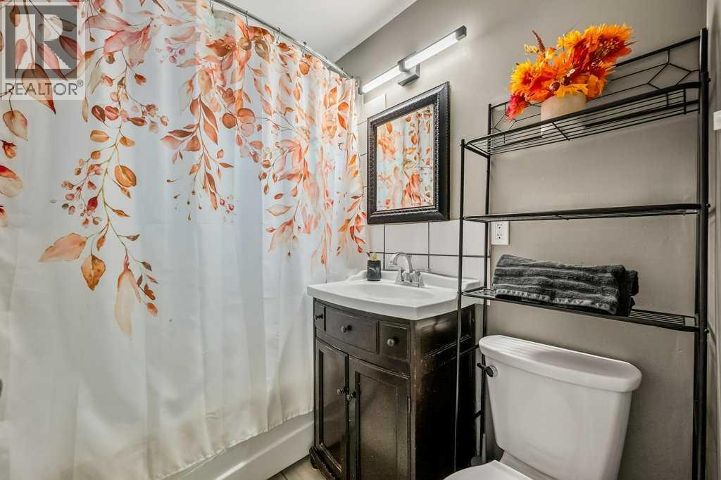 Single Family House Bungalow for Sale in   Avenue NW Bowness Calgary 