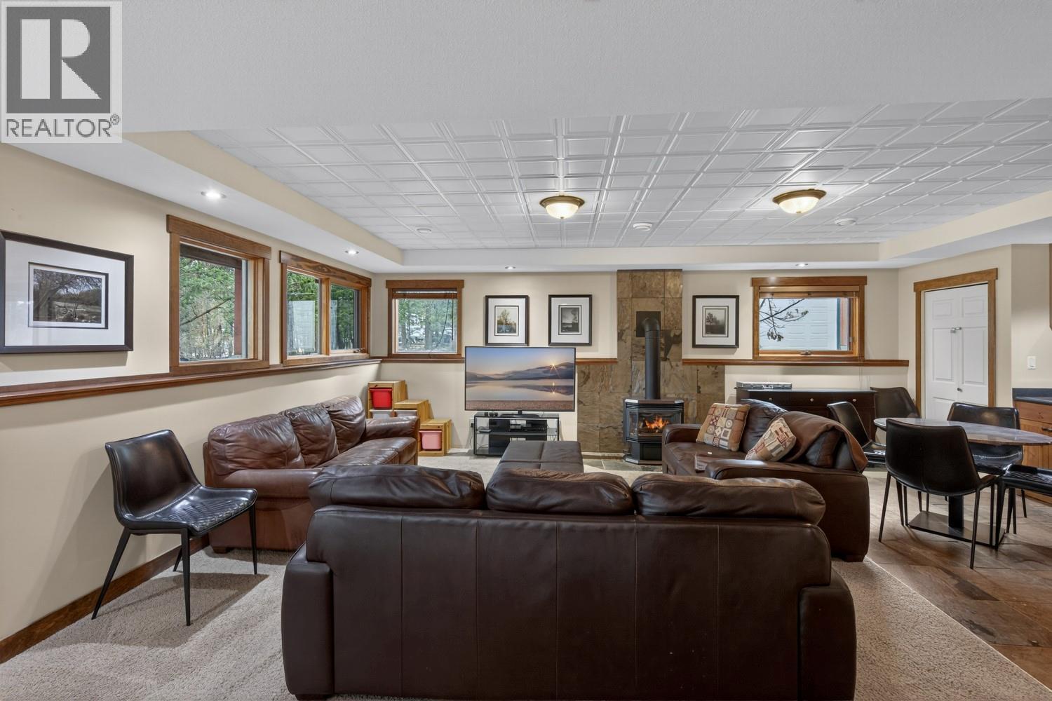 860 TIMBERMONT ROAD - 43