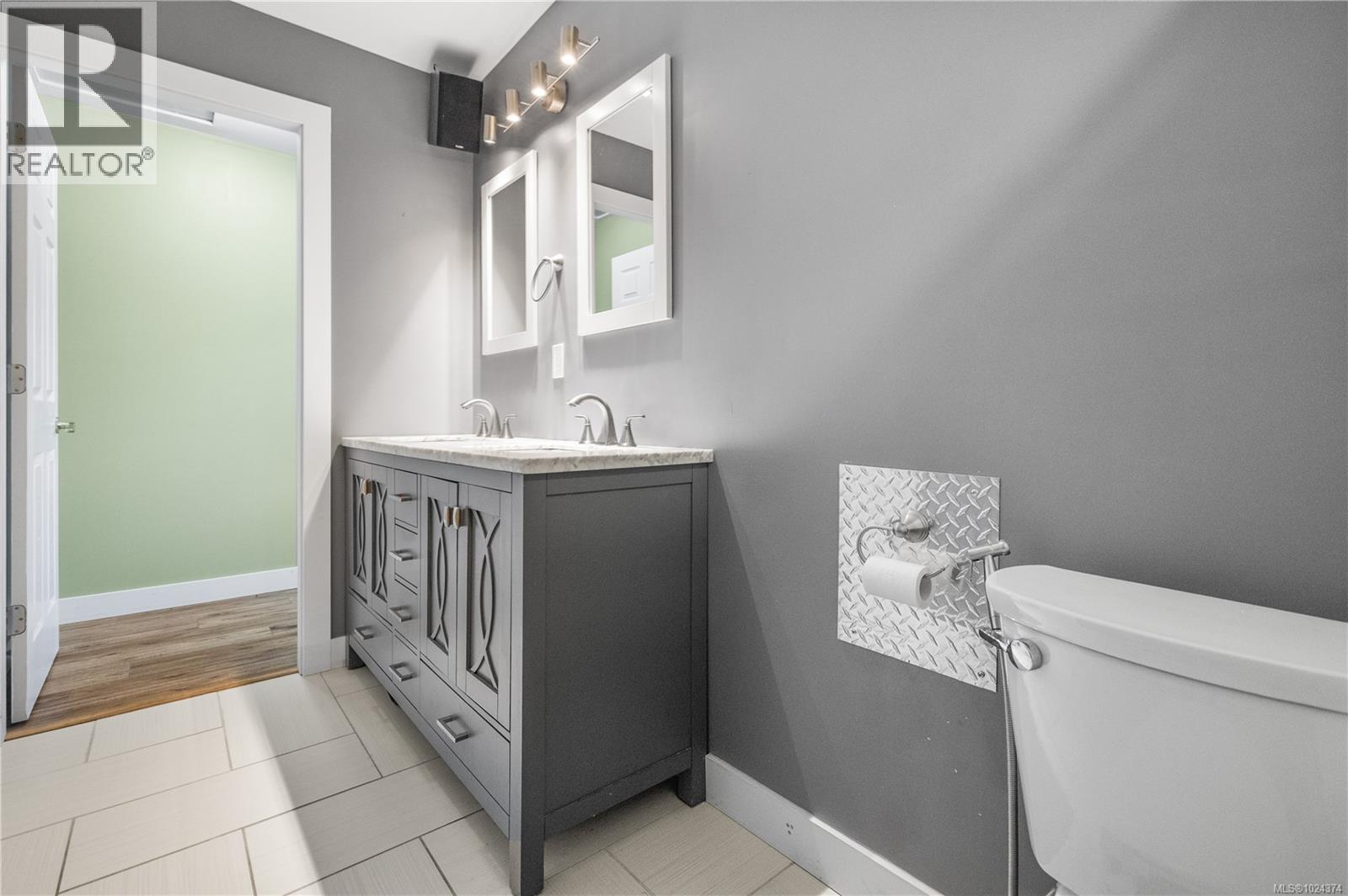 428 Raza Pl, Campbell River