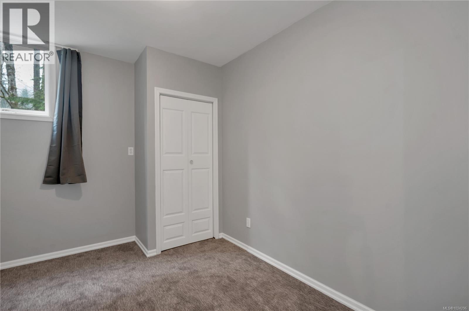 1260 SAYWARD RD - 32