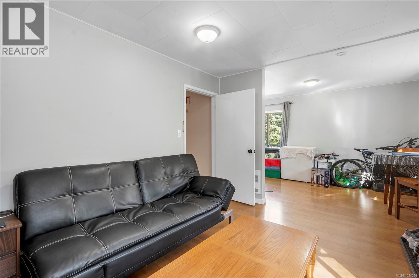 1260 SAYWARD RD - 45