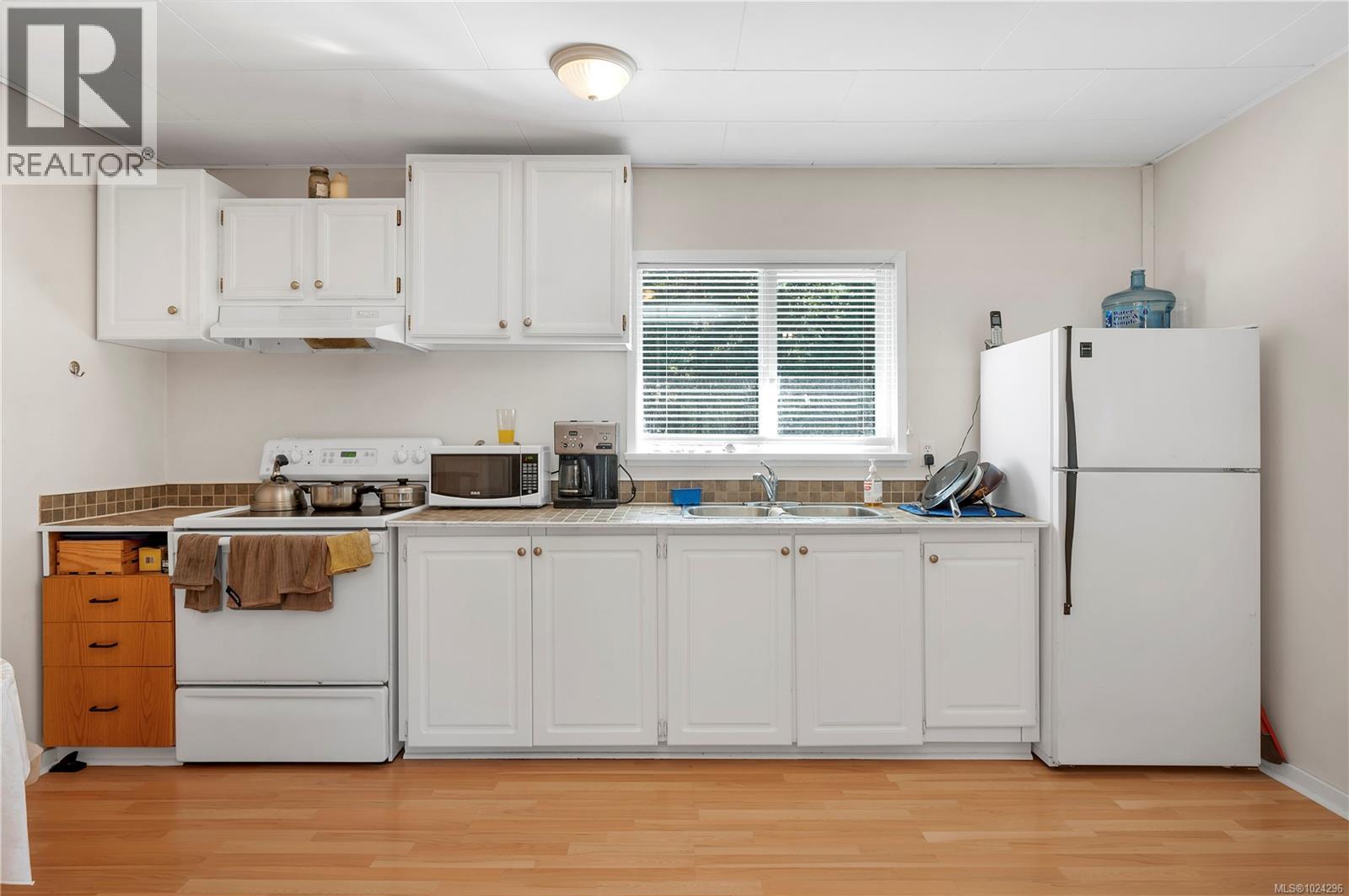 1260 SAYWARD RD - 49