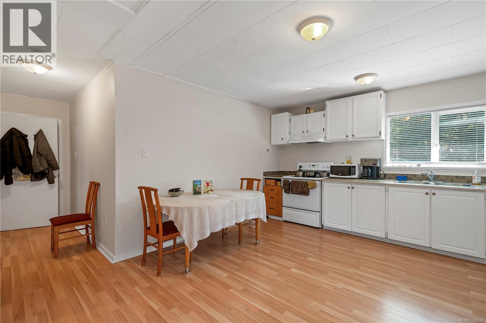 1260 SAYWARD RD - 52