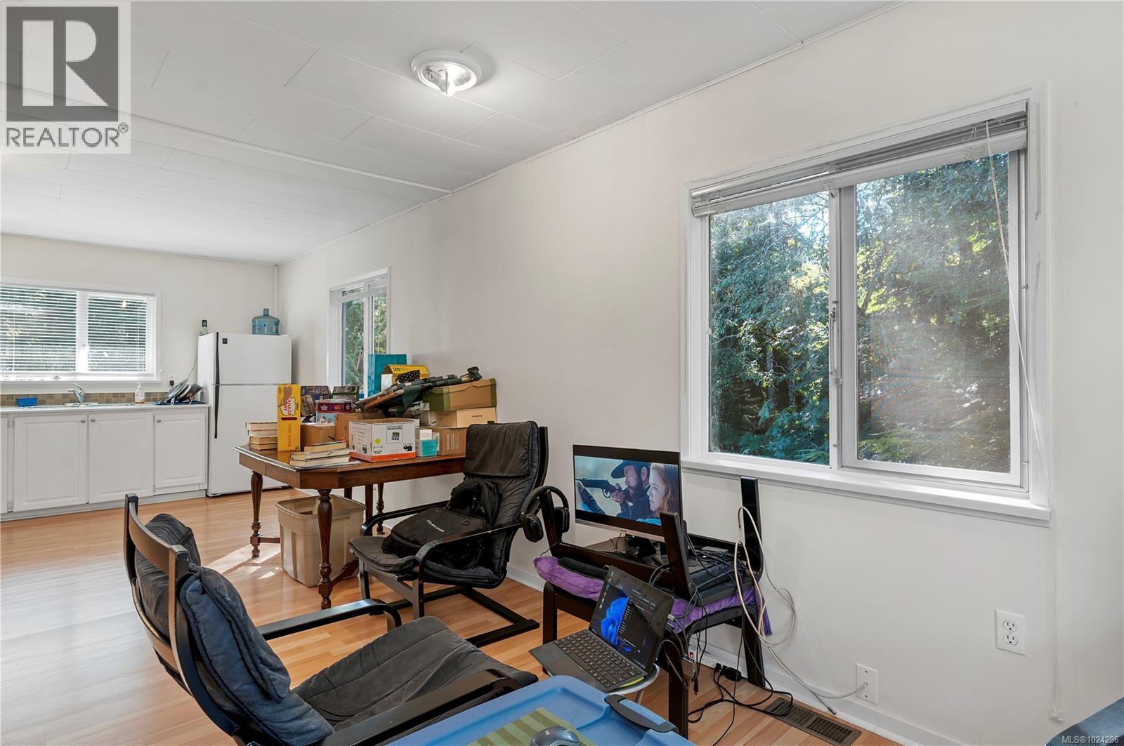 1260 SAYWARD RD - 55