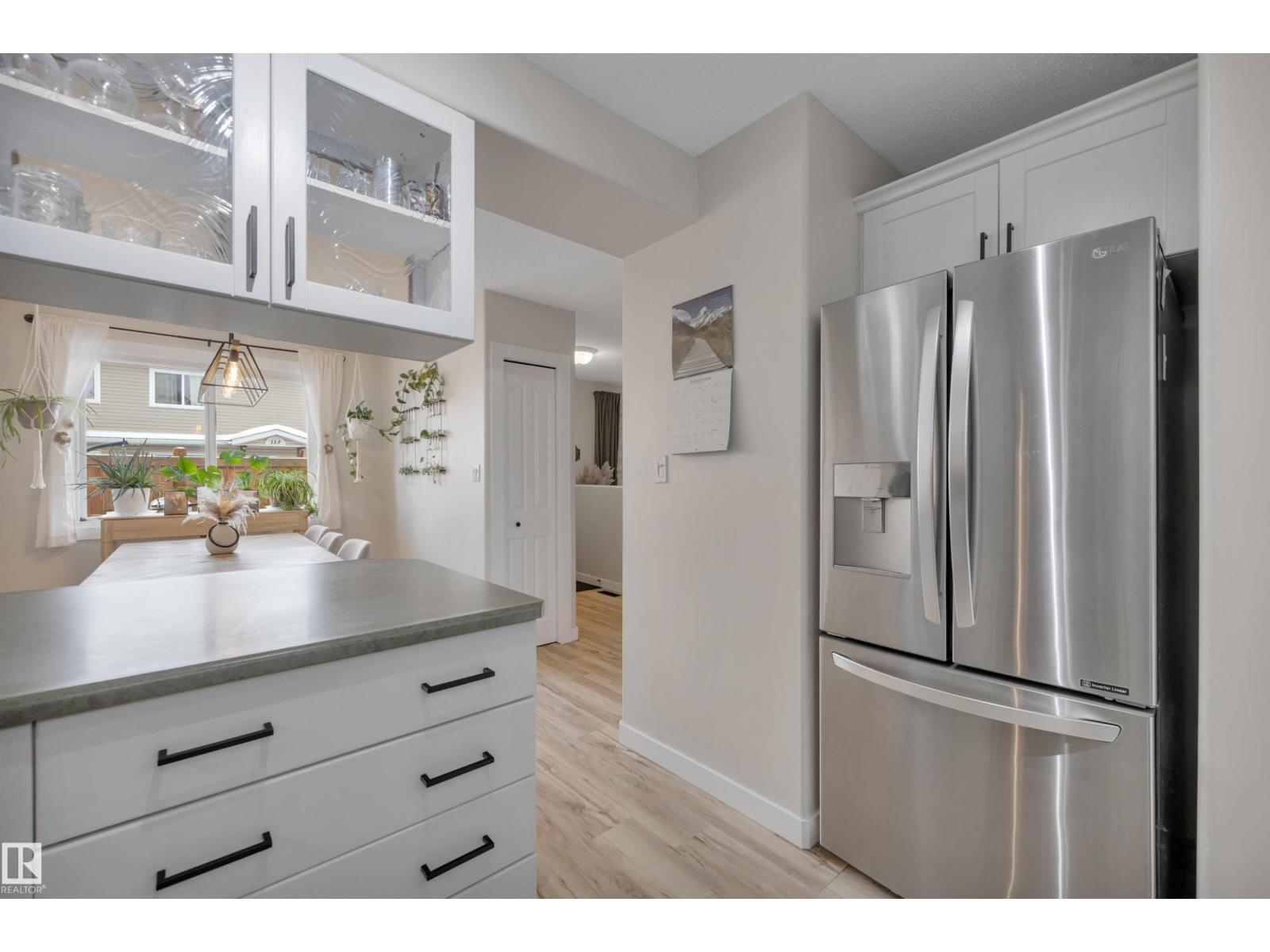 110 TELFORD CO, Leduc