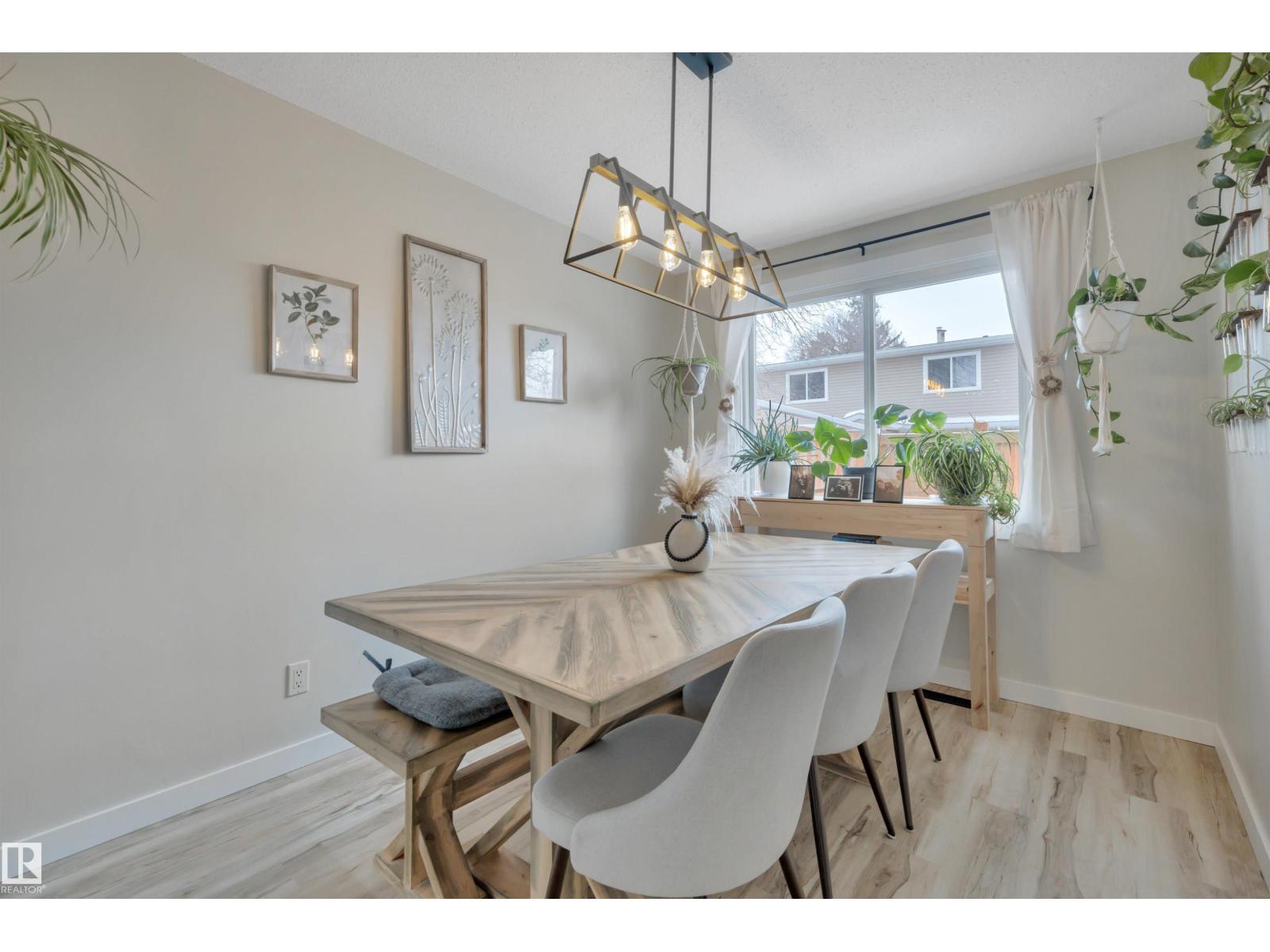 110 TELFORD CO, Leduc