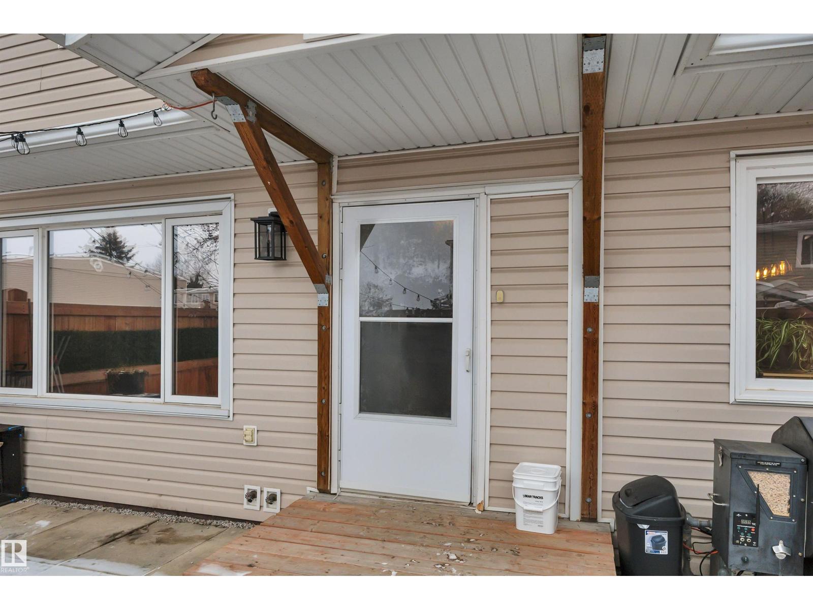 110 TELFORD CO, Leduc