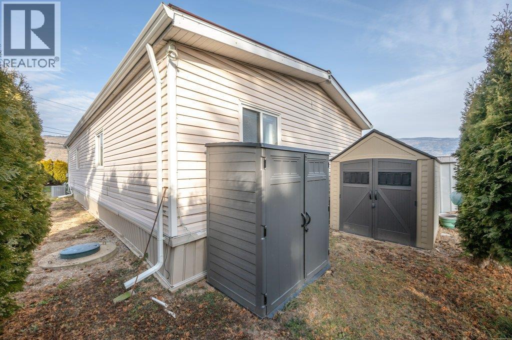 5617 HIGHWAY 97 - 43