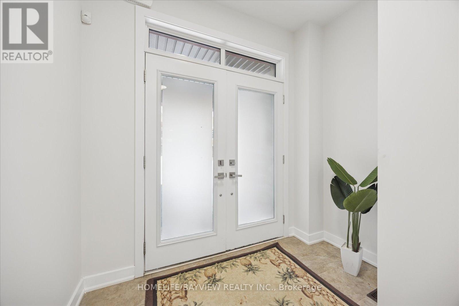 97 DARIOLE DRIVE - Photo 5 of 48, Richmond Hill, Ontario