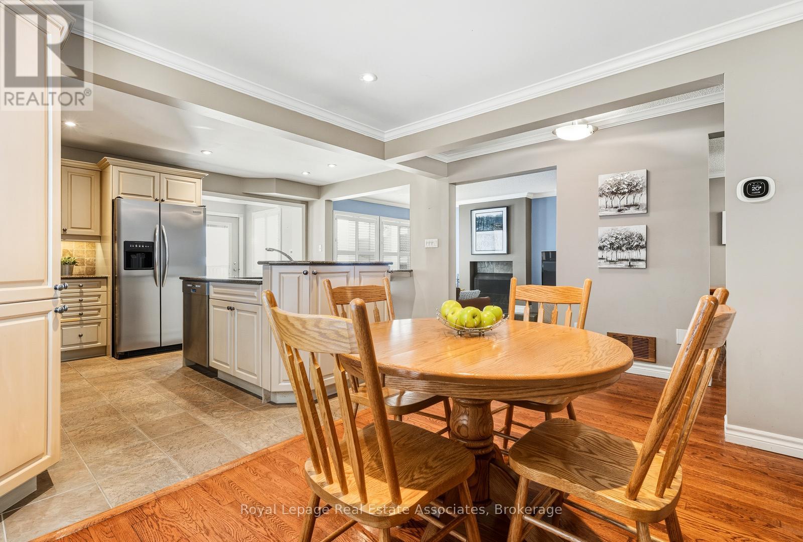 4384 TREETOP COURT - Photo 3 of 48, Mississauga (Erin Mills), Ontario