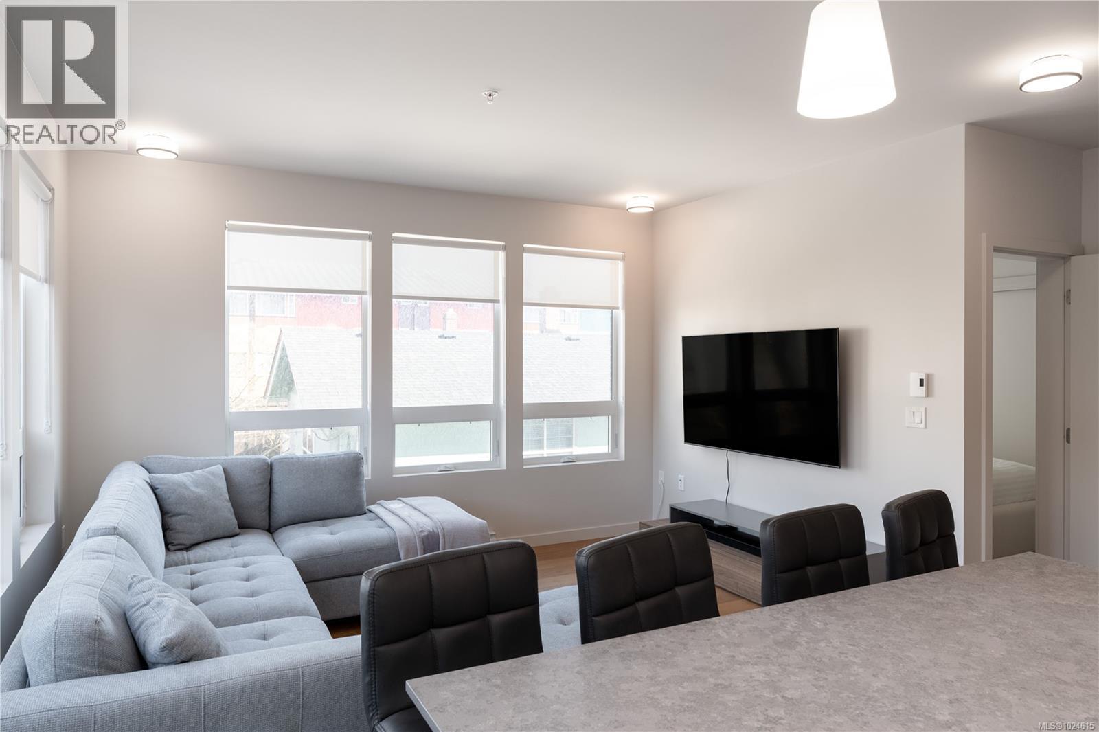 206 629 Speed Avenue, Victoria