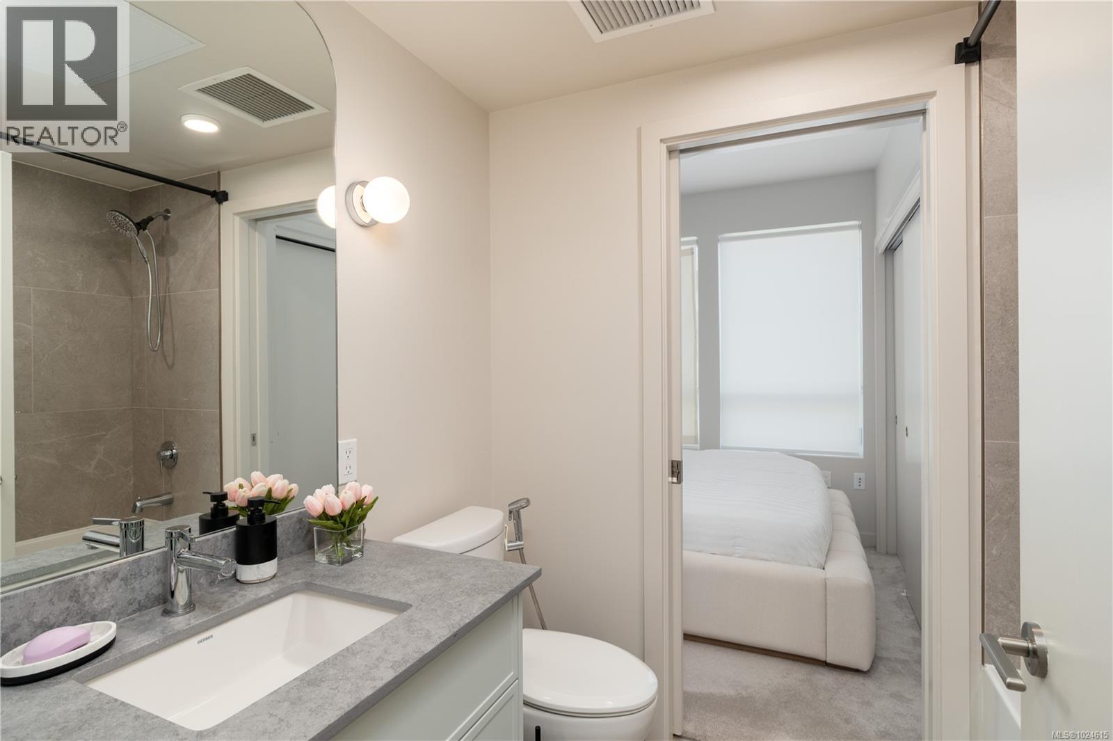 206 629 Speed Avenue, Victoria