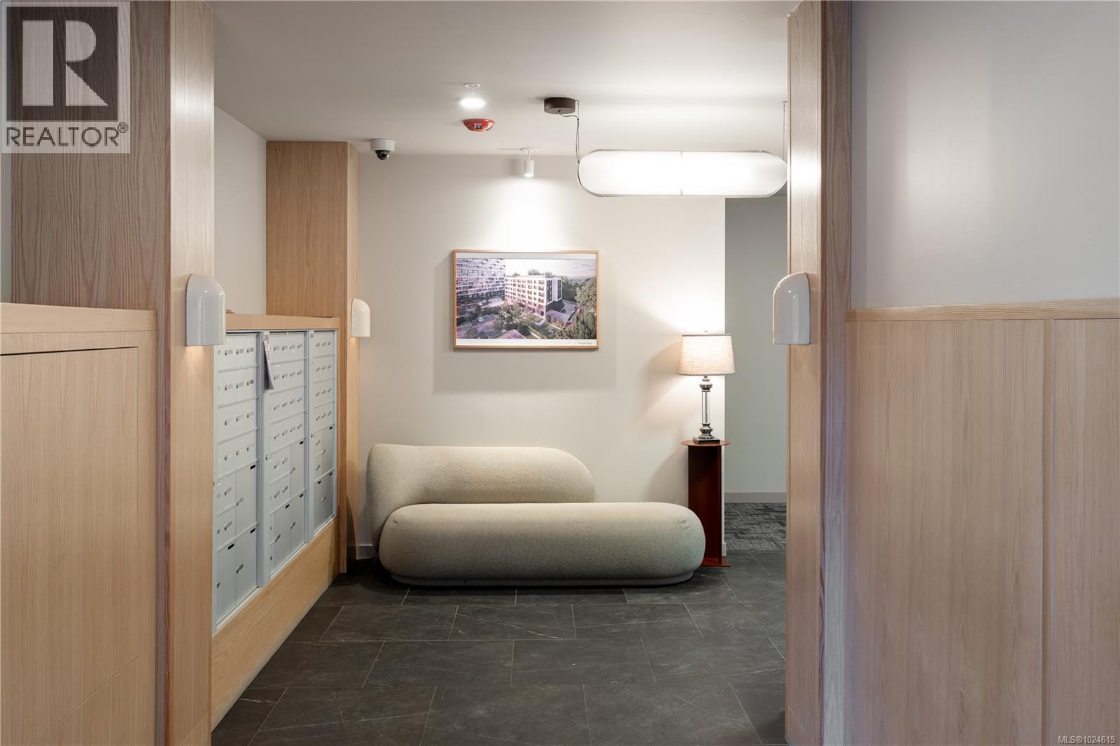 206 629 Speed Avenue, Victoria