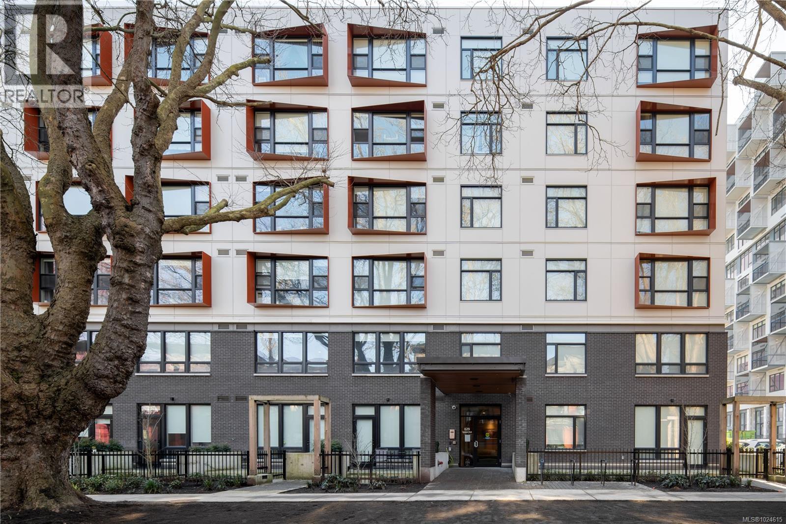 206 629 Speed Avenue, Victoria